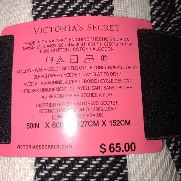 Victorias Secret Blanket Throw Cotton Black White Striped Logo Pink Beach NEW - Picture 7 of 8